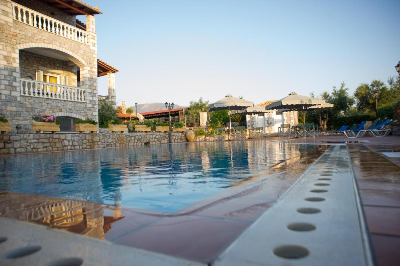 Amalia Apartments Ступа Экстерьер фото